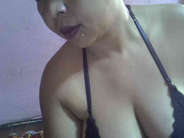 bigass-tits webcam