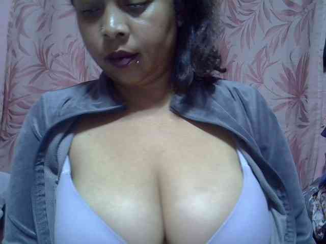 bigass-tits webcam