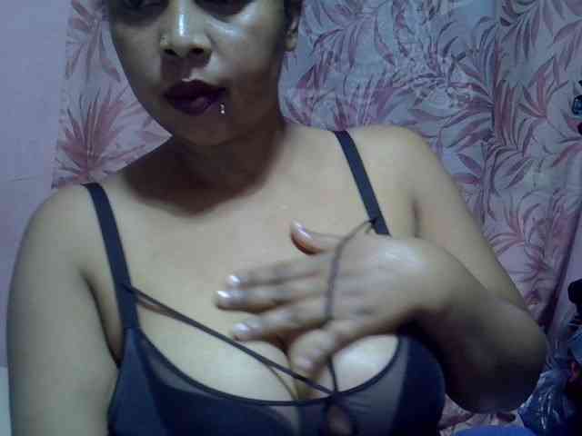 bigass-tits webcam