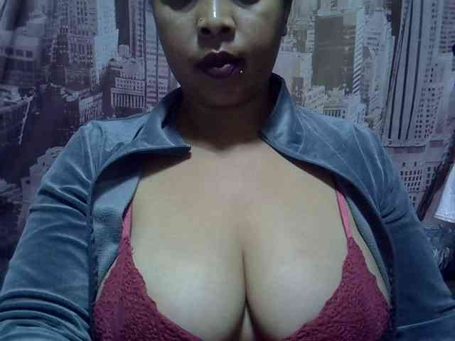 bigass-tits webcam