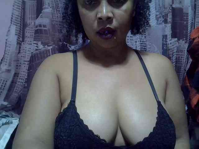 bigass-tits webcam