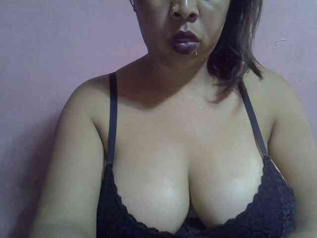 bigass-tits webcam