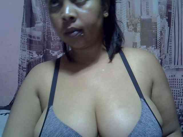 bigass-tits webcam