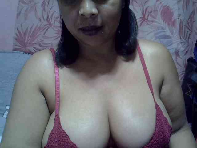 bigass-tits webcam