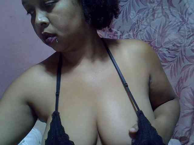 bigass-tits webcam