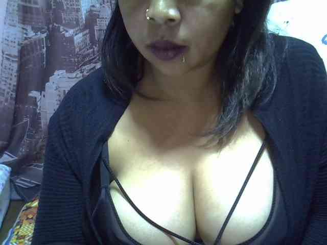 bigass-tits webcam
