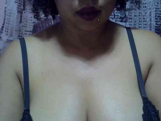 bigass-tits webcam