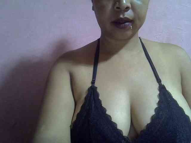 bigass-tits webcam