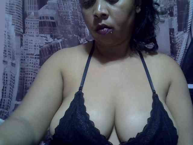 bigass-tits webcam