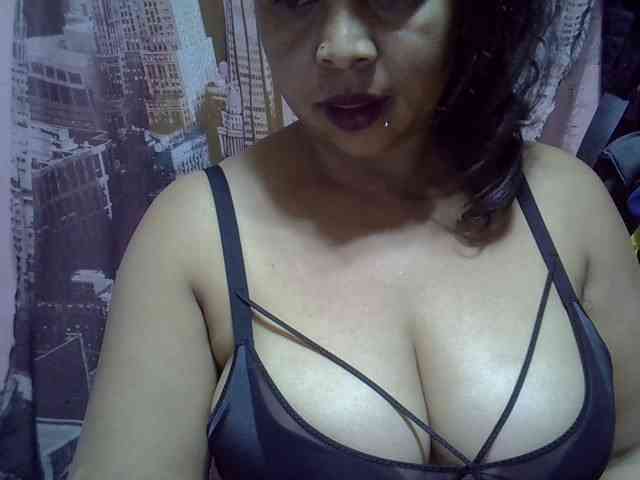 bigass-tits webcam