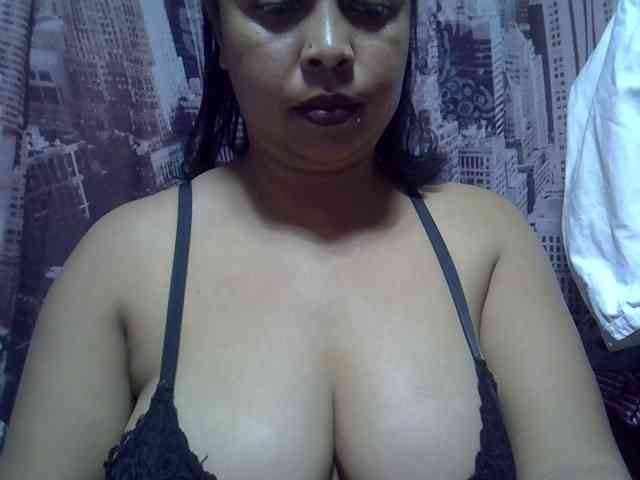 bigass-tits webcam