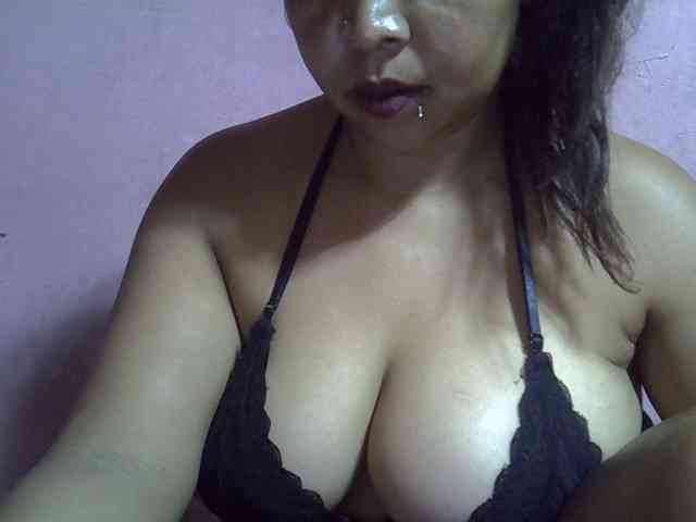 bigass-tits webcam