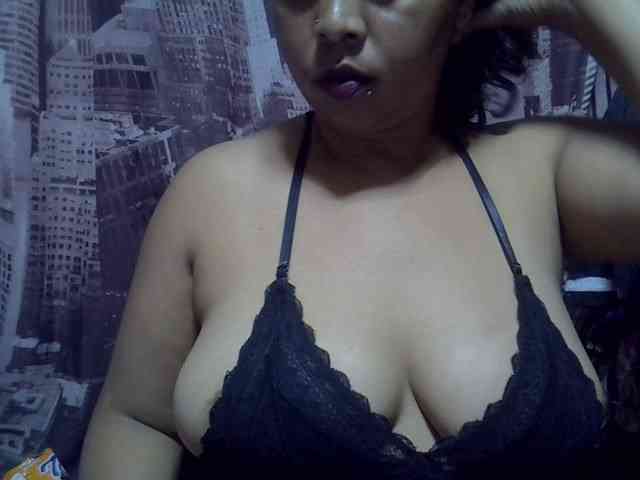 bigass-tits webcam