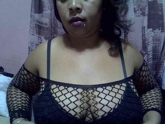 bigass-tits webcam