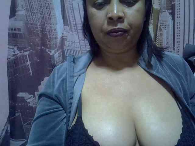 bigass-tits webcam