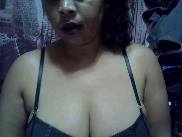 bigass-tits webcam
