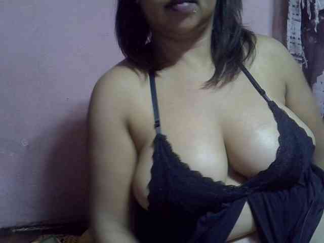 bigass-tits webcam