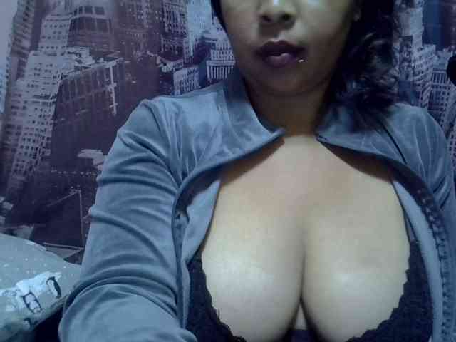 bigass-tits webcam