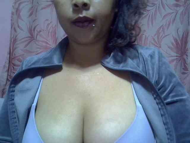 bigass-tits webcam