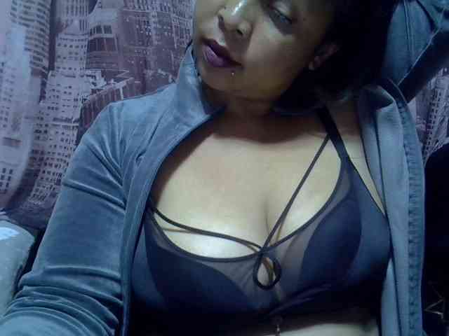 bigass-tits webcam