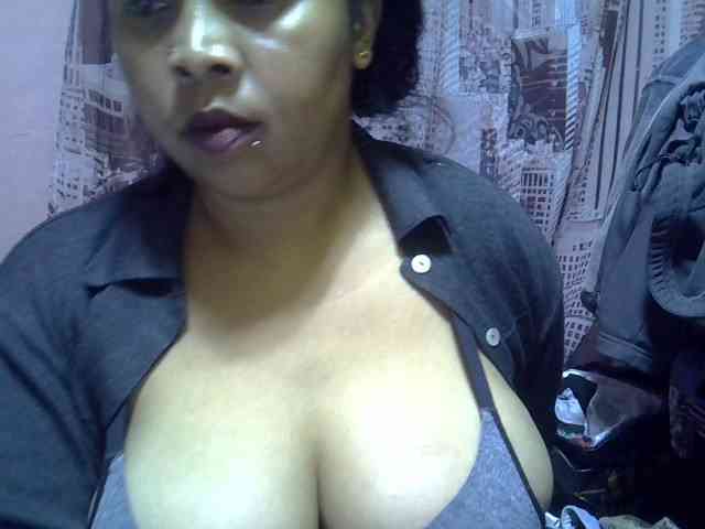 bigass-tits webcam