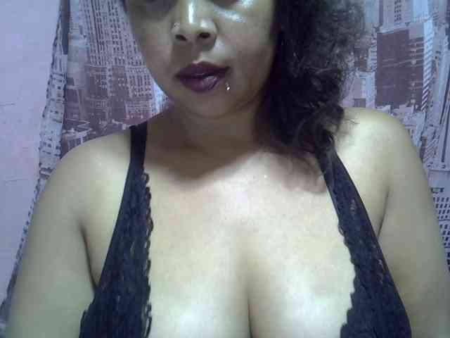 bigass-tits webcam