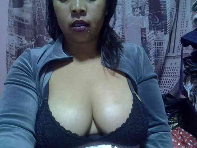bigass-tits webcam