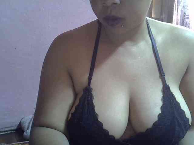 bigass-tits webcam