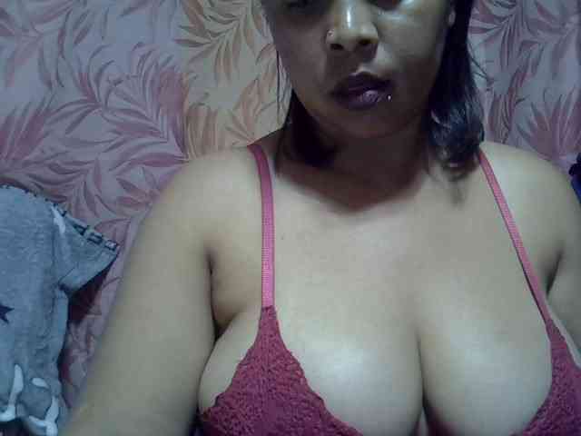 bigass-tits webcam