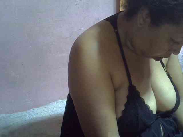 bigass-tits webcam