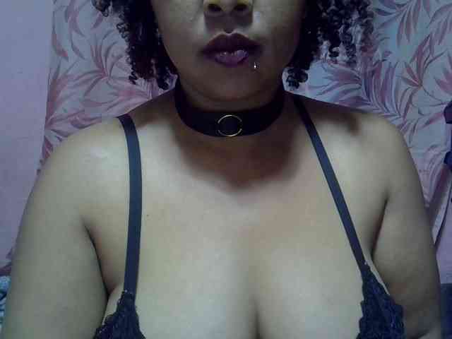 bigass-tits webcam