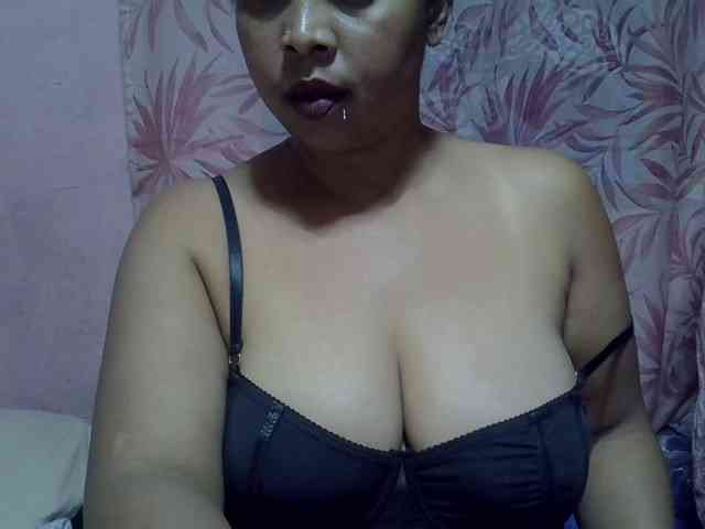 bigass-tits webcam