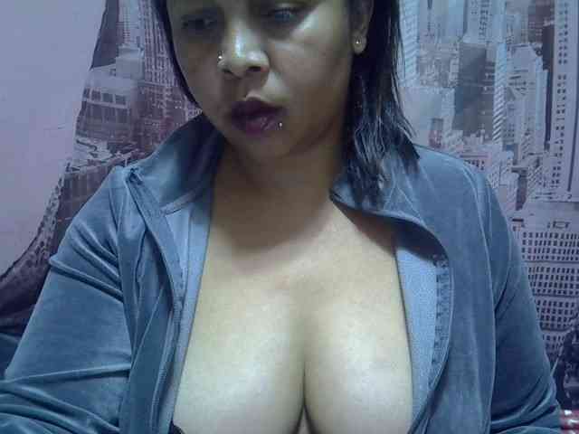 bigass-tits webcam