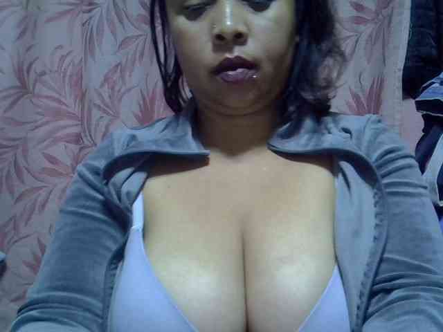 bigass-tits webcam