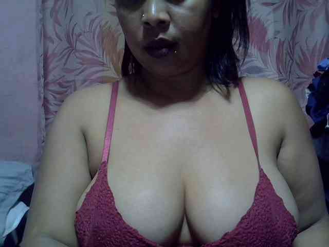 bigass-tits webcam