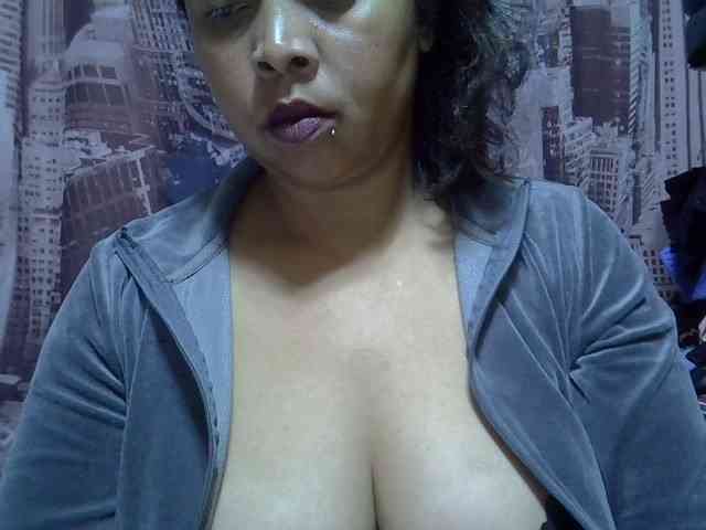 bigass-tits webcam