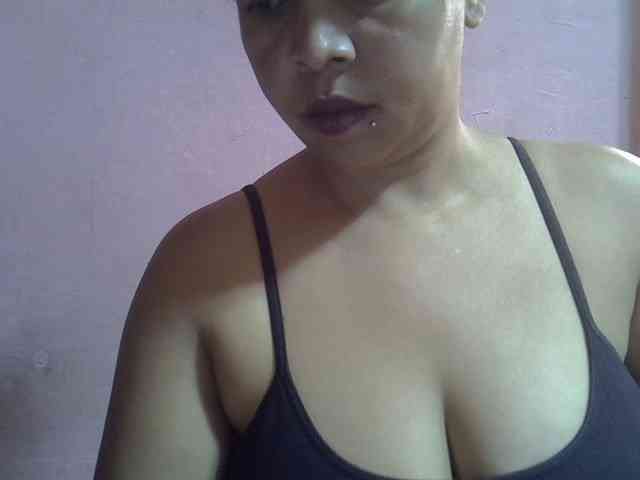 bigass-tits webcam