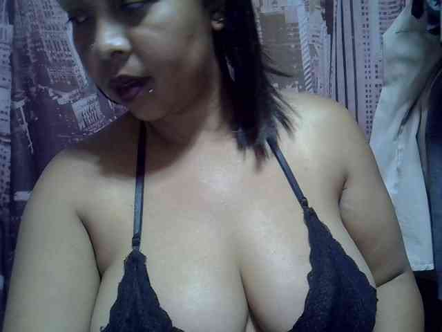 bigass-tits webcam