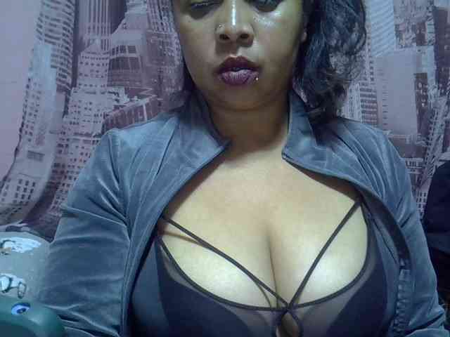 bigass-tits webcam