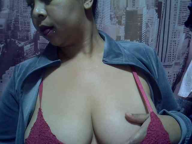 bigass-tits webcam