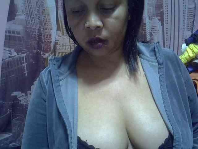 bigass-tits webcam