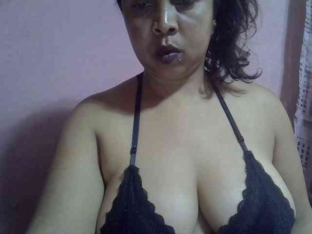bigass-tits webcam