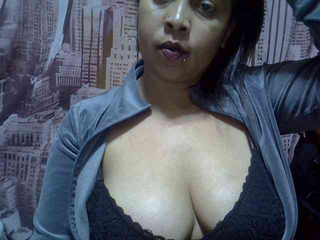 bigass-tits webcam