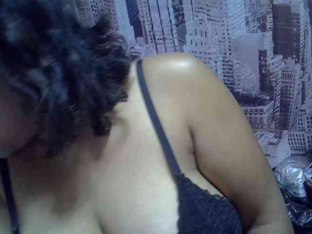 bigass-tits webcam