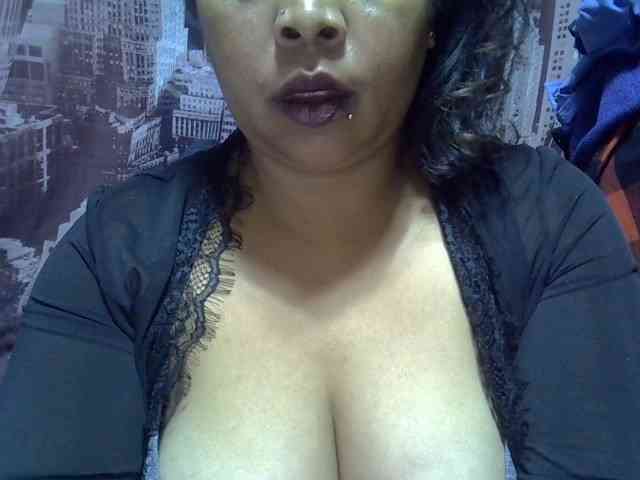 bigass-tits webcam