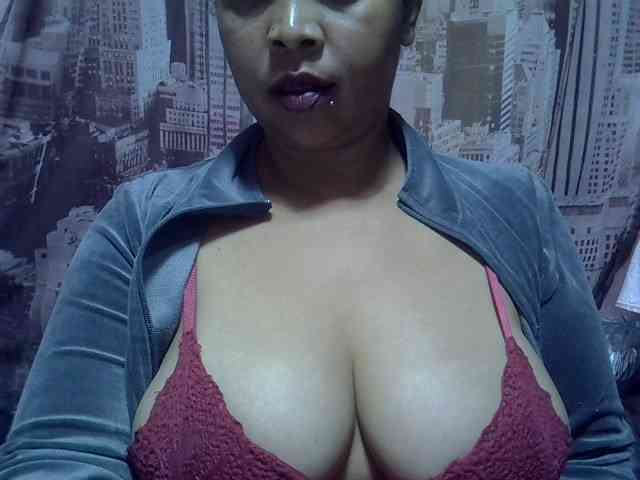 bigass-tits webcam