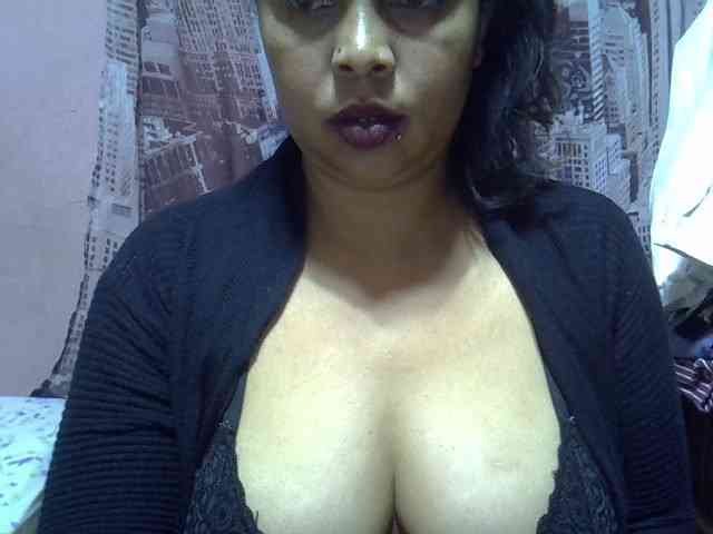 bigass-tits webcam