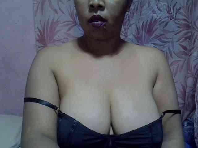 bigass-tits webcam