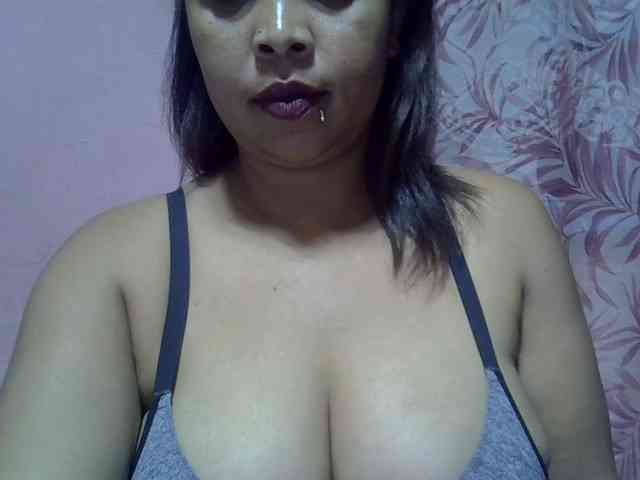 bigass-tits webcam