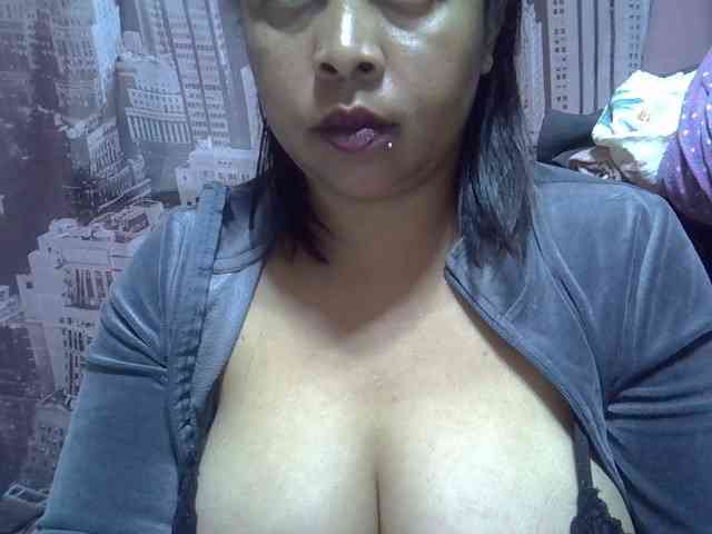 bigass-tits webcam